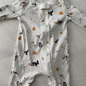 Petite Plume Halloween pajama onsie